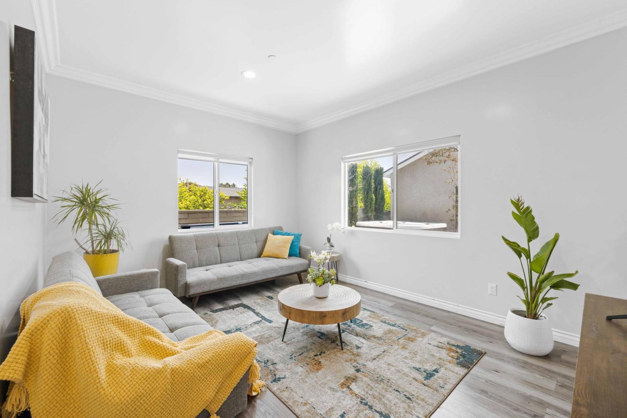 Stylist Home In Convenient Location! Temple City Esterno foto